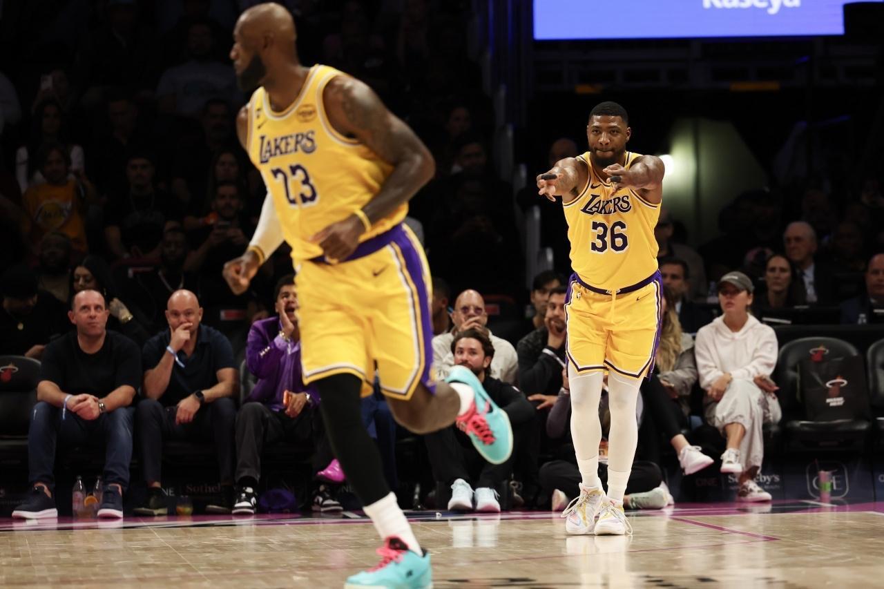 詹姆斯可能做梦都不会想到，打火箭竟然这么轻松！系列赛开始之前，东契奇和里弗斯的