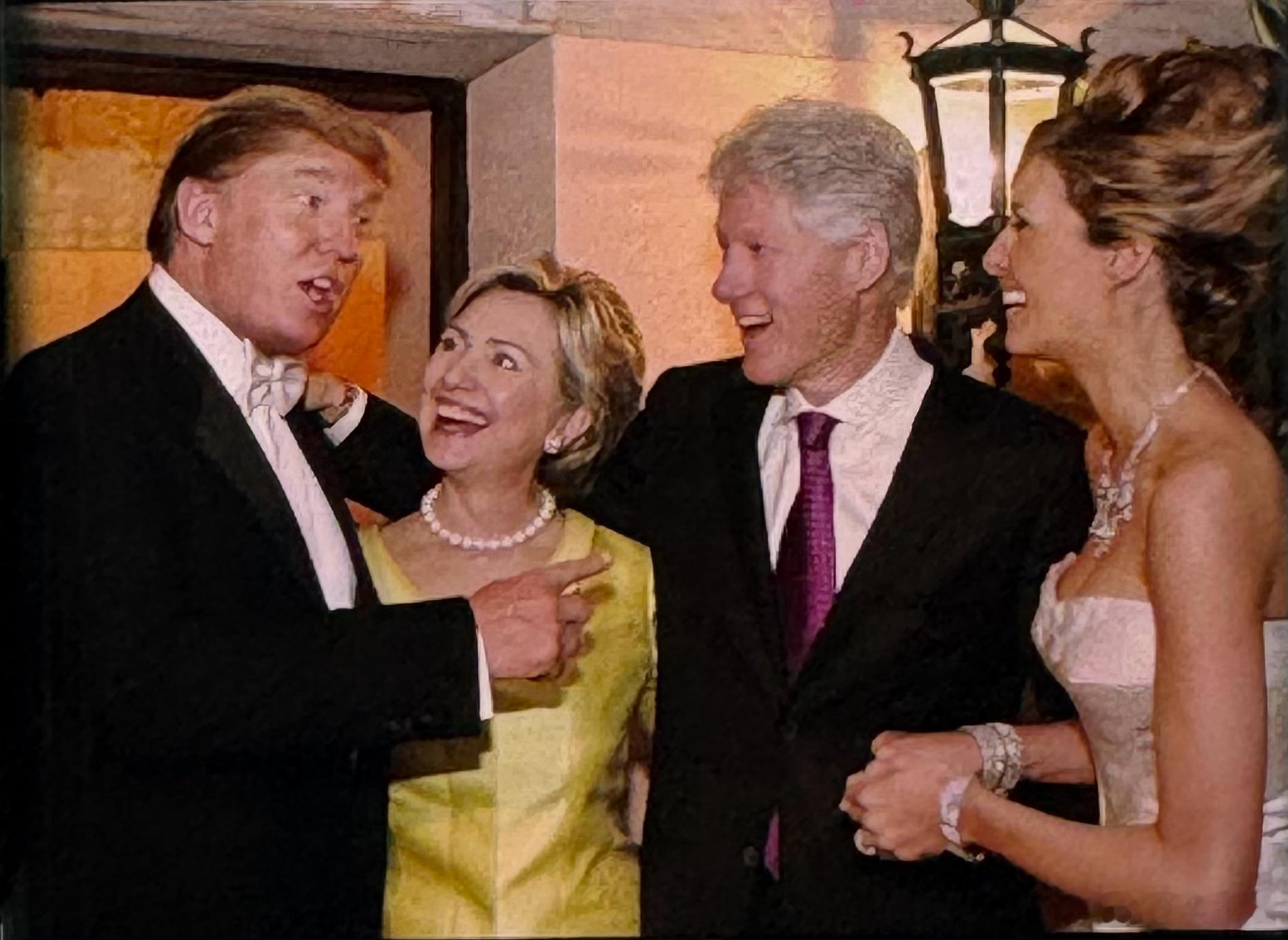 从老友到死敌：美国两党斗争的真实写照！这张照片里，特朗普和克林顿夫妇笑得有多灿烂