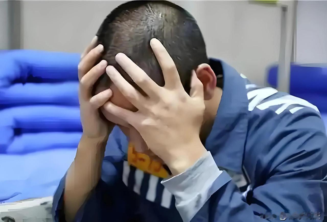 广东，男子出狱后，大晚上耍酒疯，跑到隔壁，把邻居暴揍一顿，报警后，男子赔了邻居3