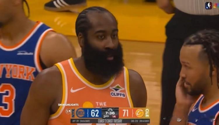 这下稳了，哈登果然自带体系，本场暴揍尼克斯队，我印象中哈登对唐斯就没赢过，无论