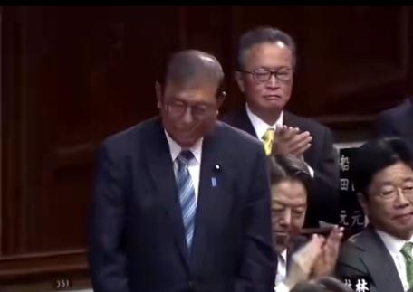 日本人为什么不能道歉？刚刚“下岗”的日本前首相石破茂向中国道