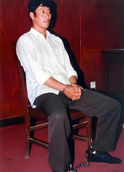 1997年9月5日傍晚，北京市石景山区北辛安新房子42号，一座普通的居民楼里，白