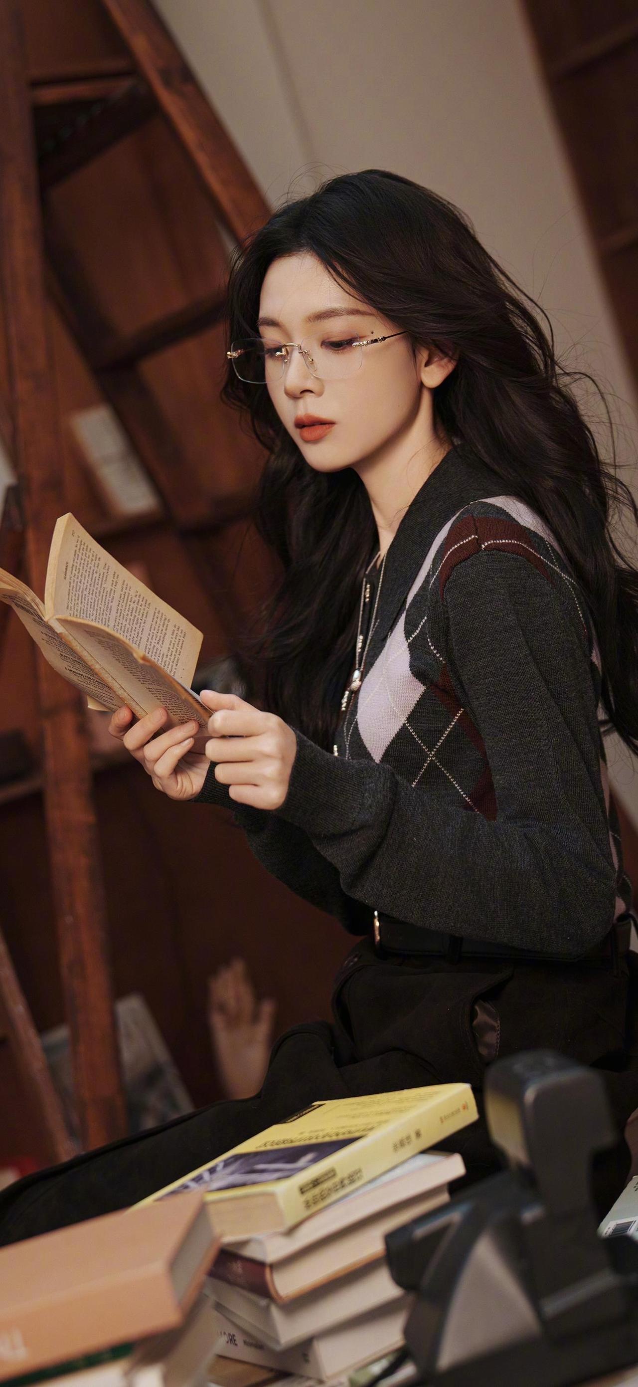 美女壁纸-第5842期-陈瑶