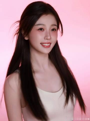 王亚飞给虞书欣化的活力蜜桃妆虞书欣的蜜桃妆虞书欣最新尝试的蜜桃妆由王亚飞操刀，