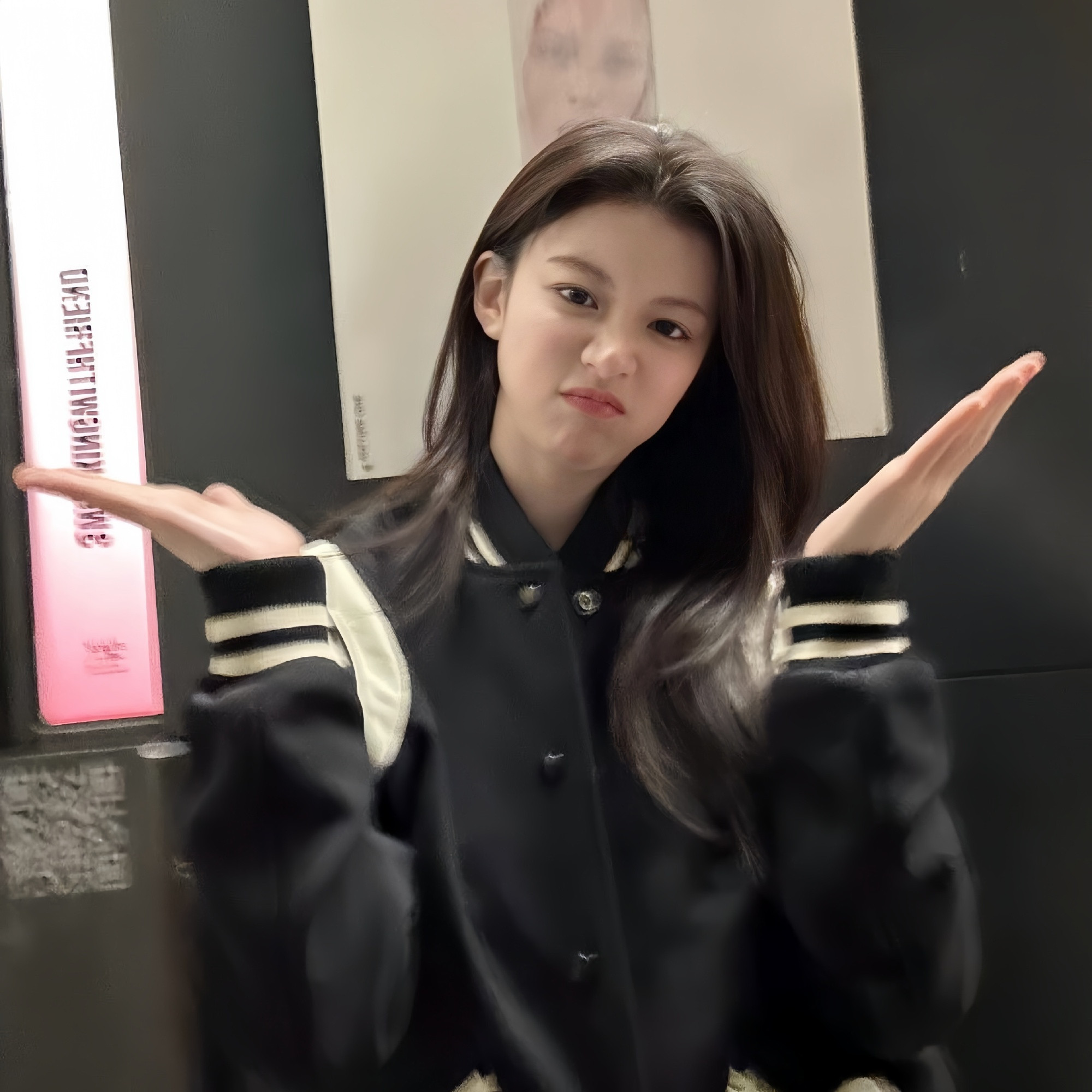 高允真头像✨​​​