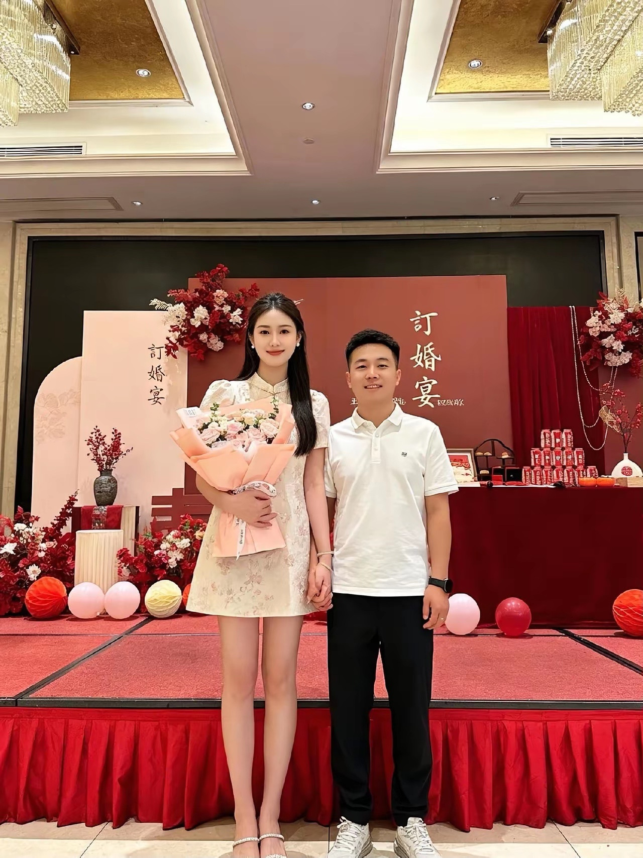 是上辈子拯救了银河系，才能娶到这样的老婆来报恩吧！