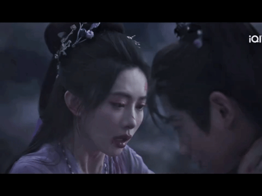 孟子义阿媛错手杀了最爱的人孟子义演技谁还没看孟子义这段虐心戏！阿媛清醒后眼神里