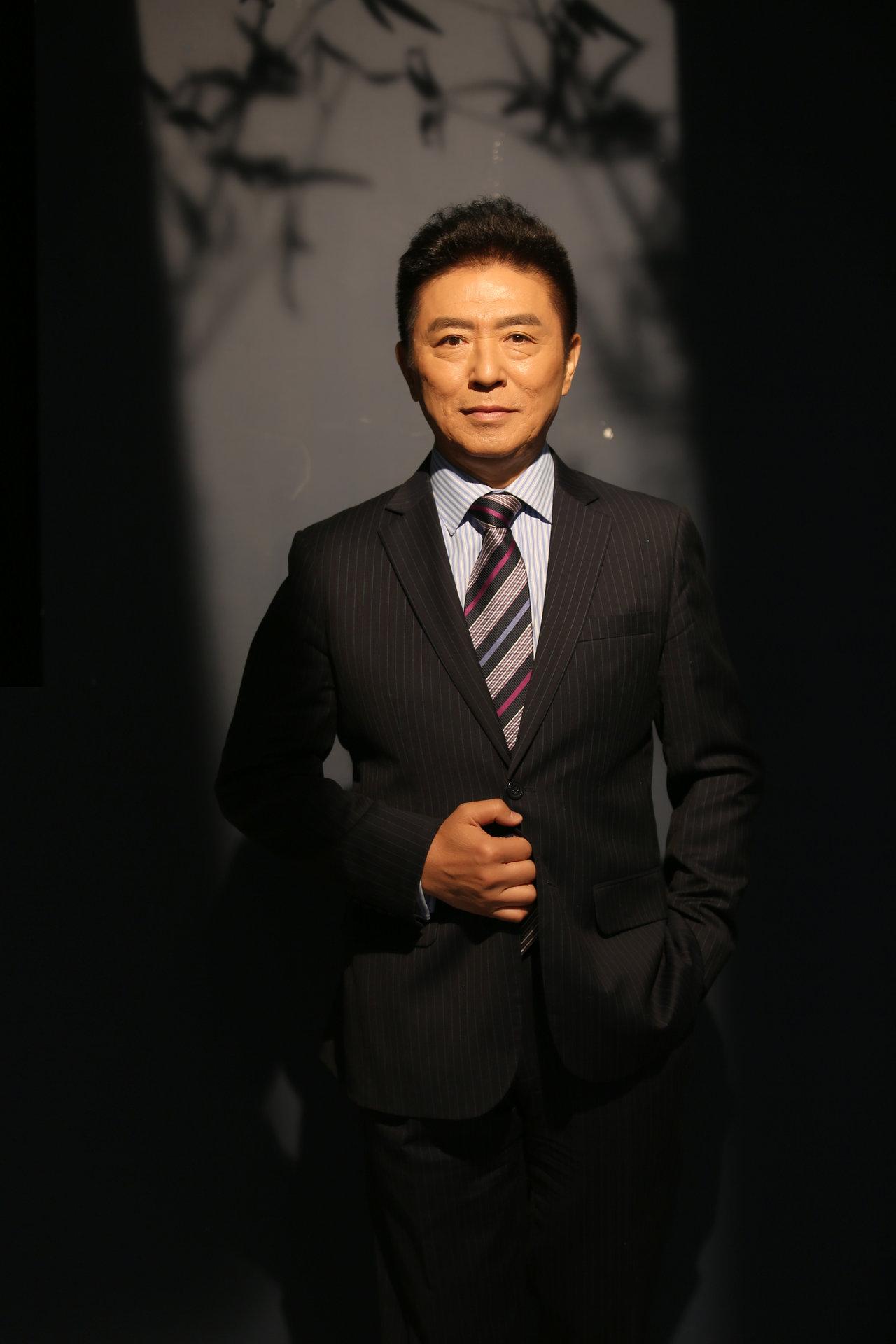 不吃瓜，谈关键！孙宇晨诉景甜案，其中最厉害的地方是孙宇晨聘请了张起淮律师。这