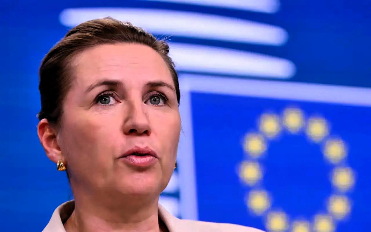 丹麦首相近几日发出严厉警告，如果美国动用武力占领格陵兰岛，美国将“摧毁跨大西洋安