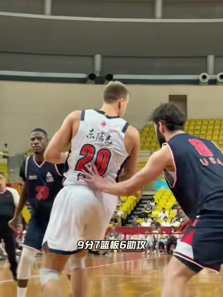 广东队新赛季需要什么样的外援，是广东队教练组的事，旁人说啥没用，适合广东队的技战