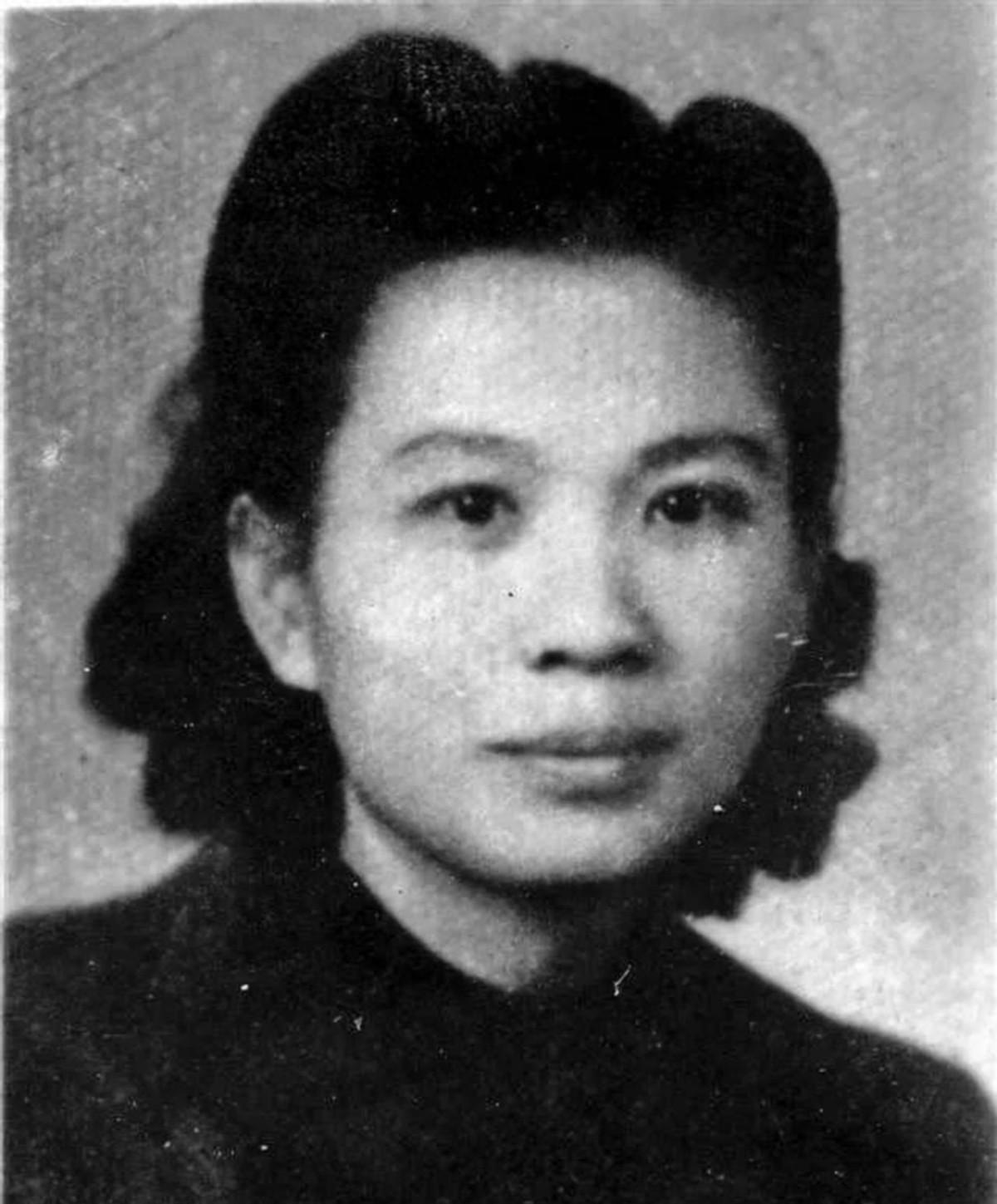 1961年一位少女意外得知自己是烈属，寻找母亲多年，最终发现母亲竟被伯父亲手杀害