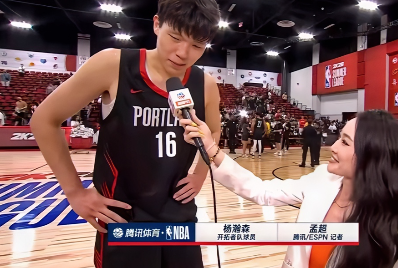 杨瀚森贡献15分3板2助攻2帽！赛后采访时说了3句肺腑之言1、队友说我投进一