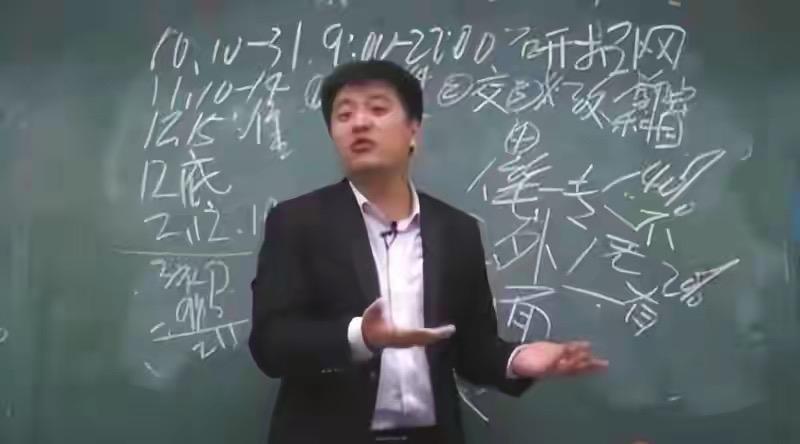 张雪峰老师既然一天能跑两个8公里，说明心肺功能强大，怎么会因为心肌梗死去世呢？