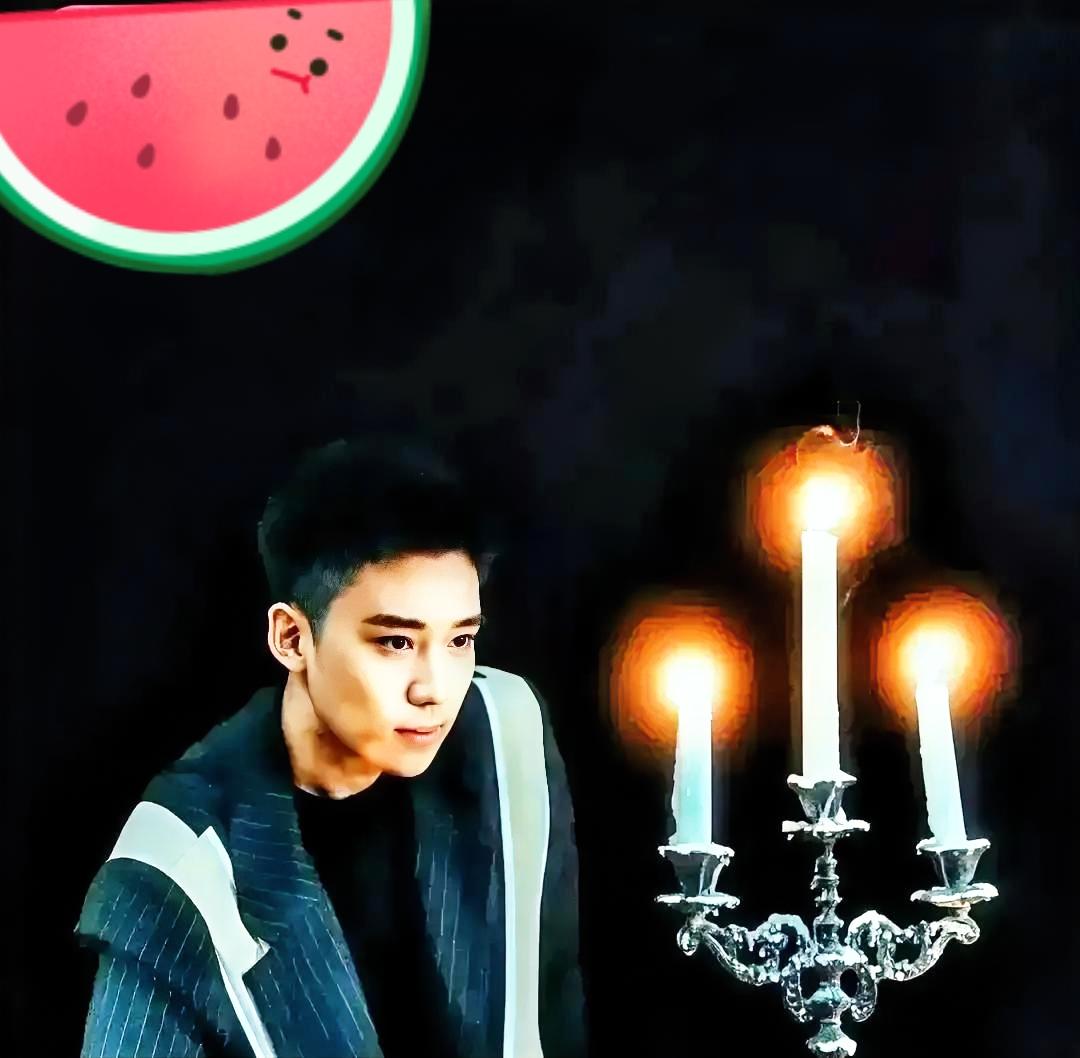 许何这波操作太圈粉了！顶着明星父母的光环，却在简历上清空父亲栏，不靠关系只凭