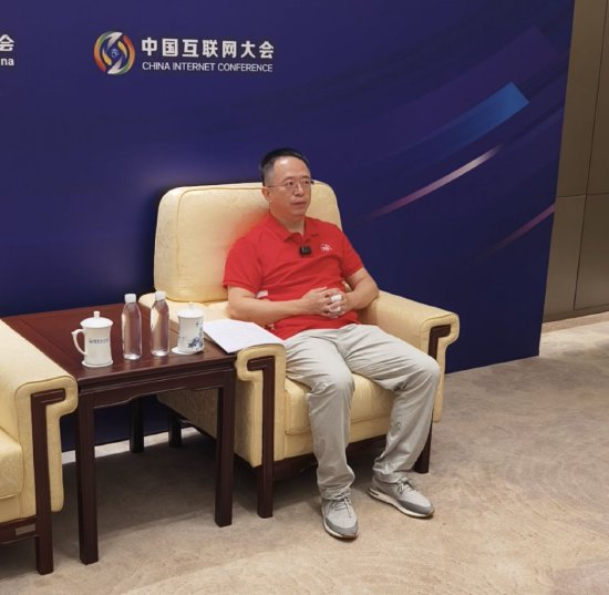 周鸿祎: AI和安全人才比较缺乏, 预计达百万级