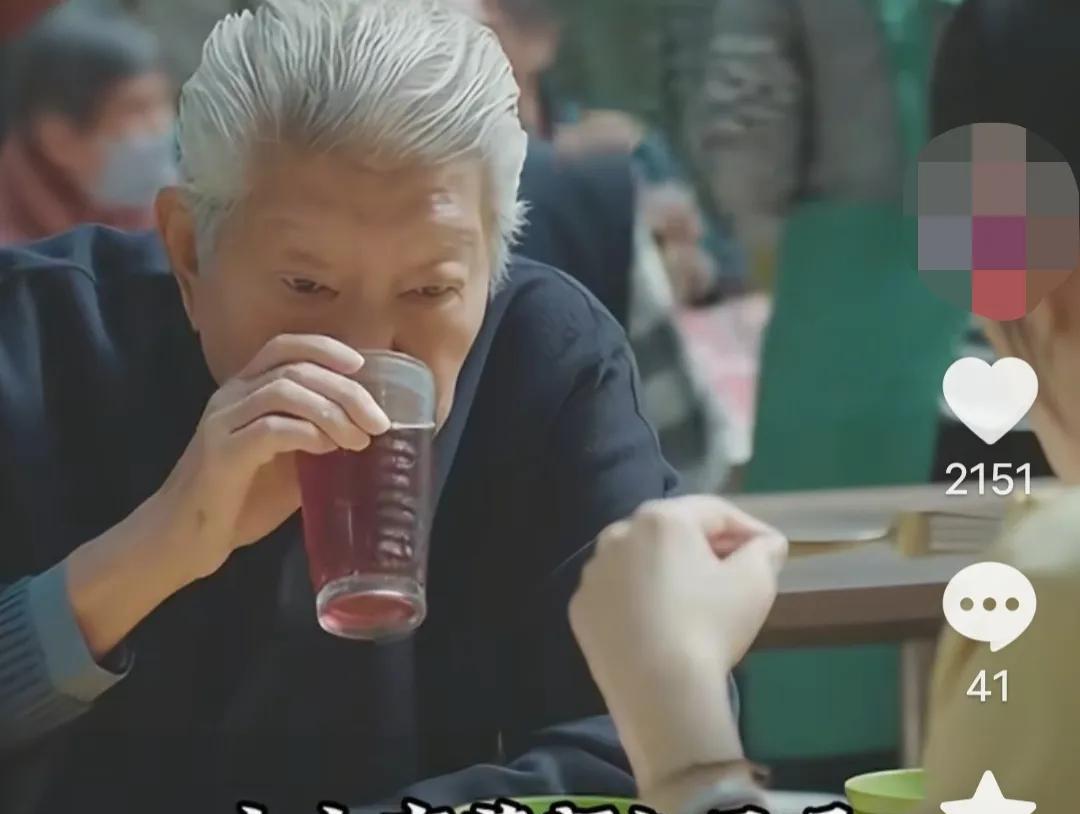 田朴珺2023年问蔡澜：“你会介意太太有蓝颜知己吗？”蔡澜巧妙回答：“我很多东西