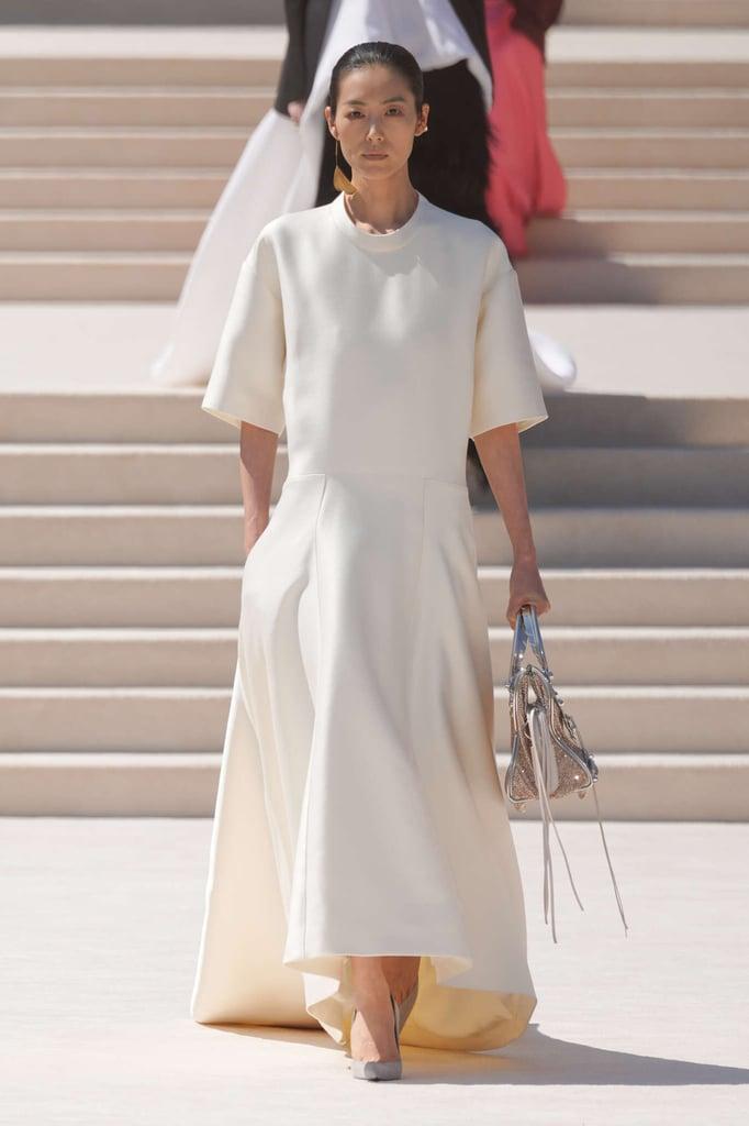 Balenciaga2026秋冬高定系列，廓形依旧延续品牌引以为傲的建筑雕塑美