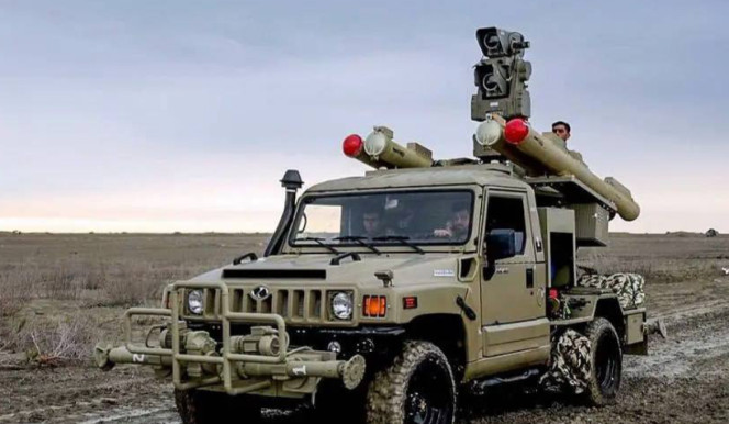 难怪能击落A10攻击机，伊朗导弹外形变化太大，美军怀疑背后有大国指点！2026年