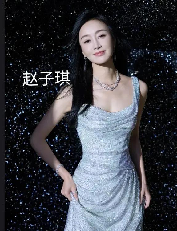 曾在央视当过女主播的赵子琪，为了去在浪姐综艺，深耕舞蹈三年，一公就被淘汰了。她