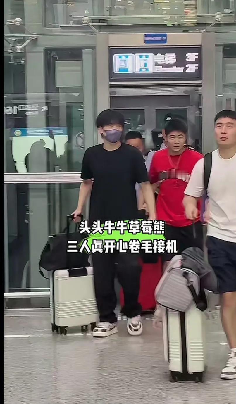 这次回来看见头头的眼神温柔了很多，因为什么变温柔估计大家都懂为啥我一看