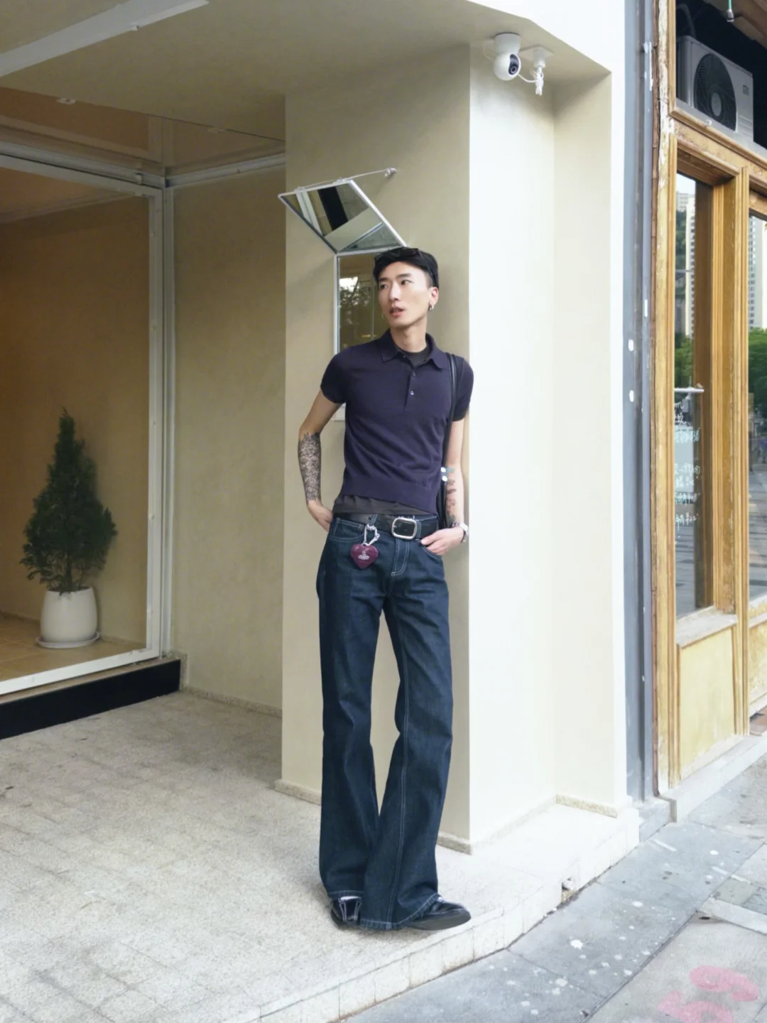 今天的咖啡和outfit很有韵味💜