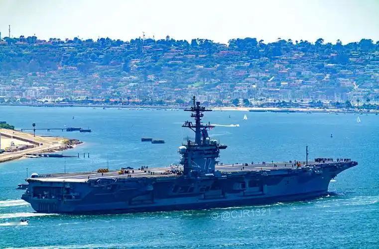 美国对伊朗开战？航母撤退、决策犹豫与扑朔迷离的中东局势