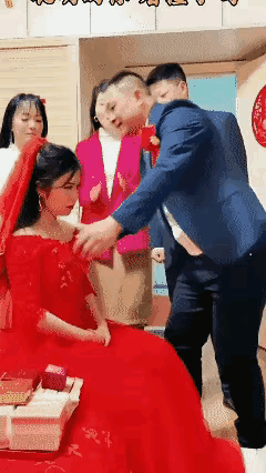 看来金钱不一定就能买到爱情