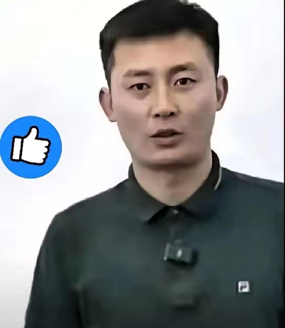 看到武亮发的通告，直接把我干沉默了。合伙人“峰哥”没了，常理来说，这时候不赶紧