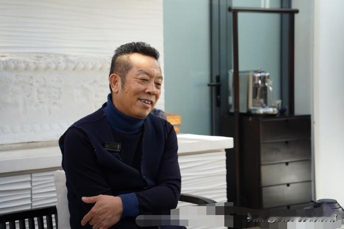 贾国龙这四十天怕是比四十年还难熬。这位西贝的创始人最近终于开口，说如果能重来，绝