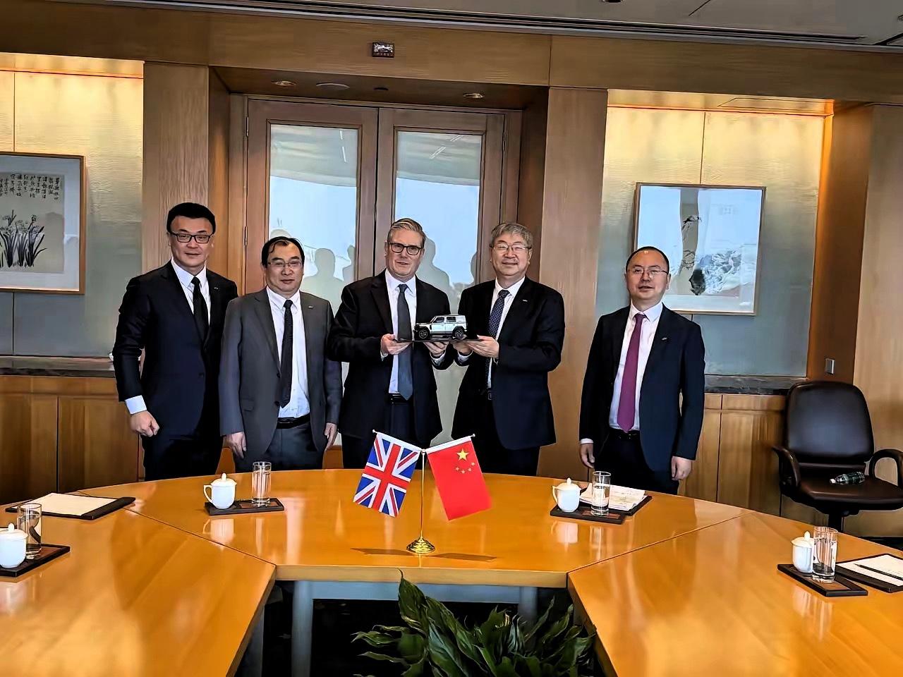 英国首相访华，被单独安排见奇瑞董事长。这一步，本身就是信号。剩下的都是细节。