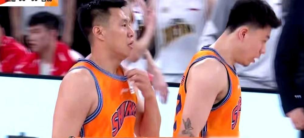 老实说，看到上海队这16连胜，我心里是有点不安的。不是不替他们高兴，而是觉得，