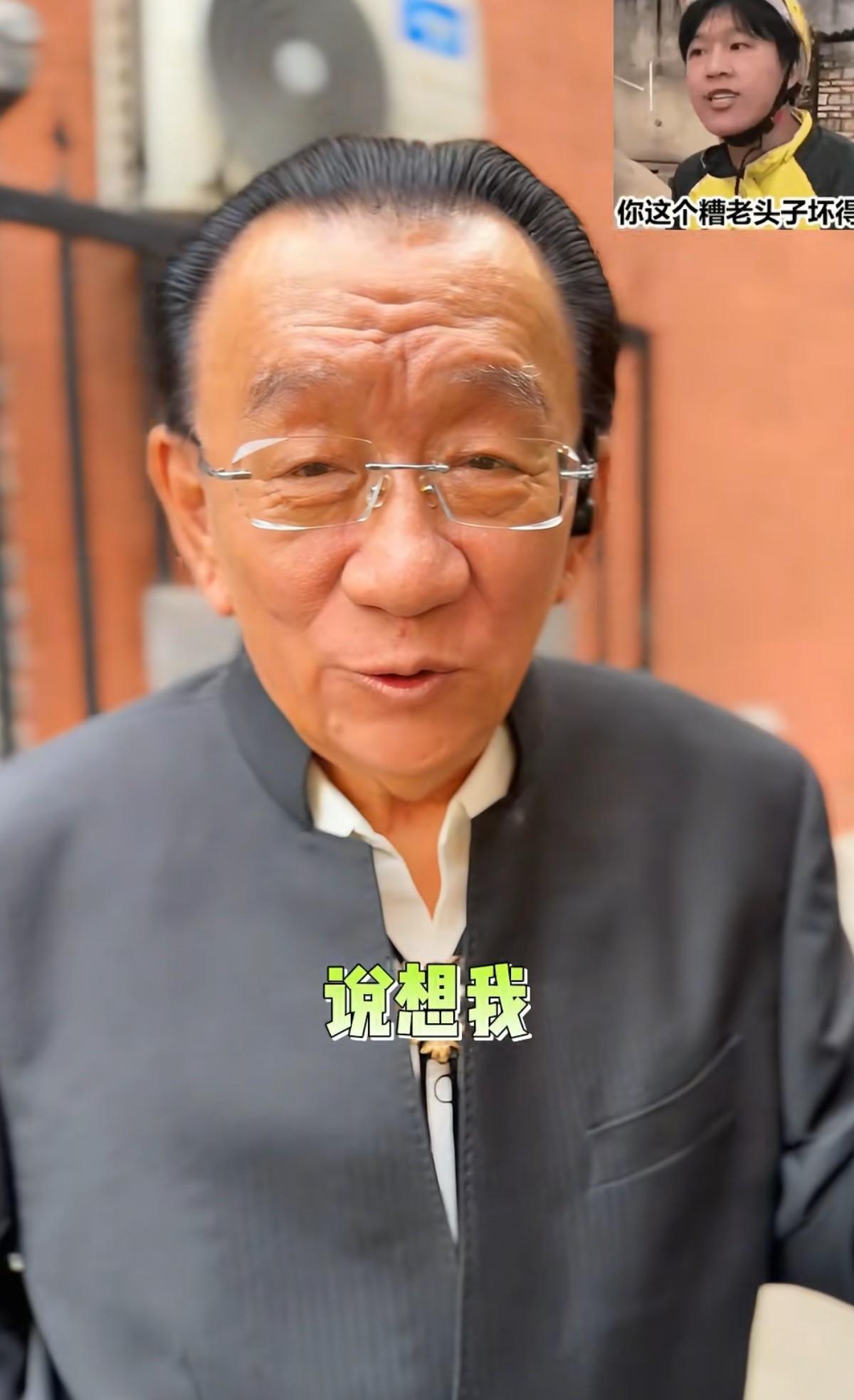 #秋日生活打卡季#侯耀华，又要直播了，下午3点。侯耀华，已经有好久没有直播了。
