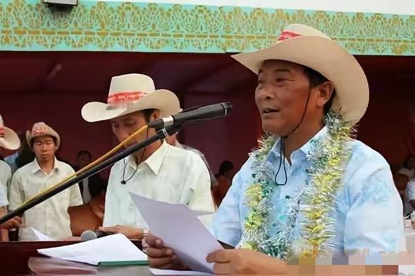 果敢网红朱玉生真是个乌鸦嘴。虽然说的很多话是唯心的话，符合事实的寥寥无几。但也有