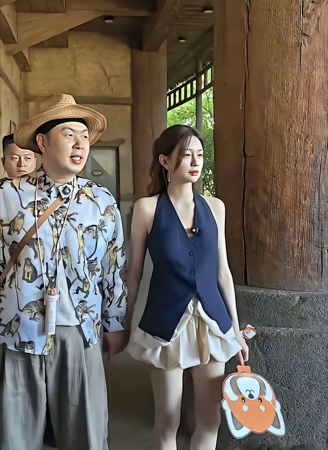 不怪那么多人想娶她，真人不仅长得漂亮，身材比例也很好！