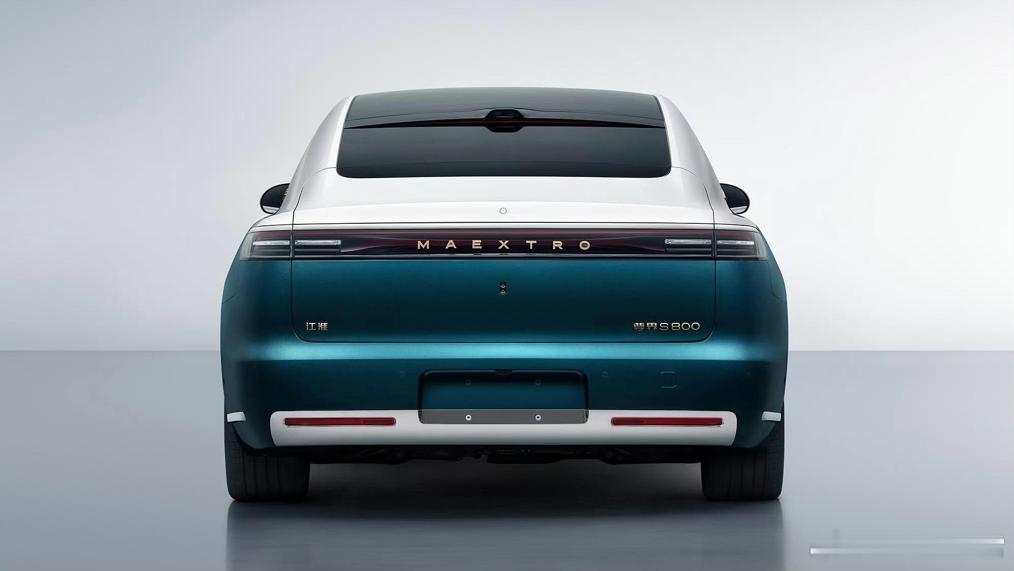 我擦，尊界MPV亮相工信部了，叫做「尊界V800」，车身尺寸5495×2006×