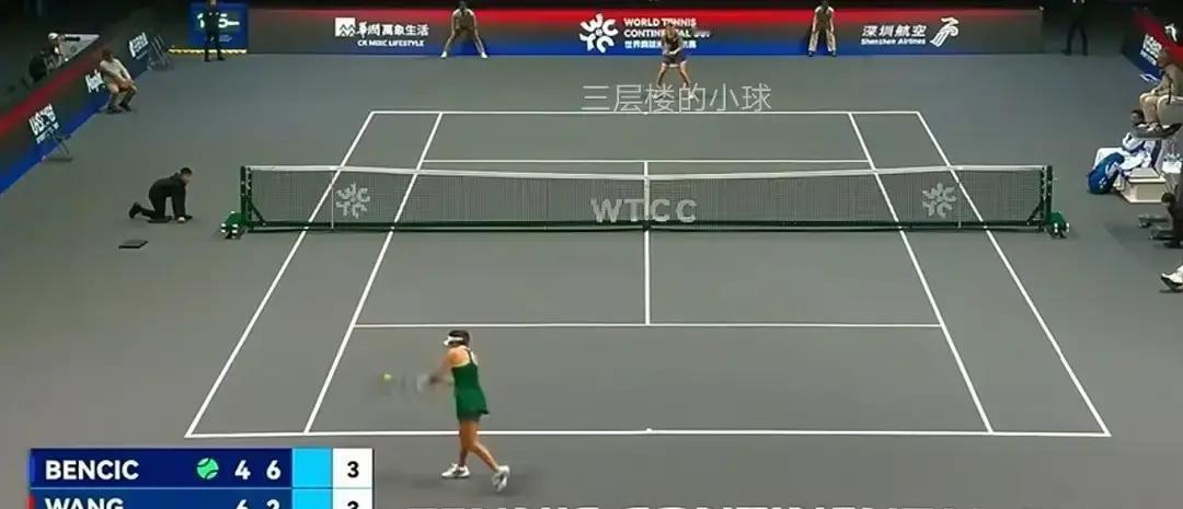 王欣瑜一上来就把本西奇压到6-4，说明冬训里她把正手线路练得更直、落点更深；第二