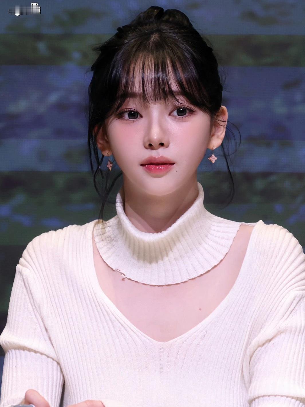 柳智敏签售会穿了张元英二月份的同款衣服五颜一的审美出奇一致