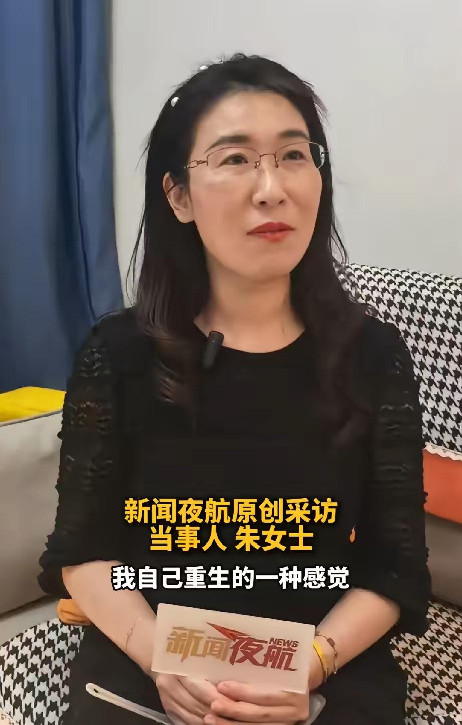 很好奇到底是些什么人会为没有道德底线的渣男和小三辩驳洗白，而去辱骂指责一个维护自
