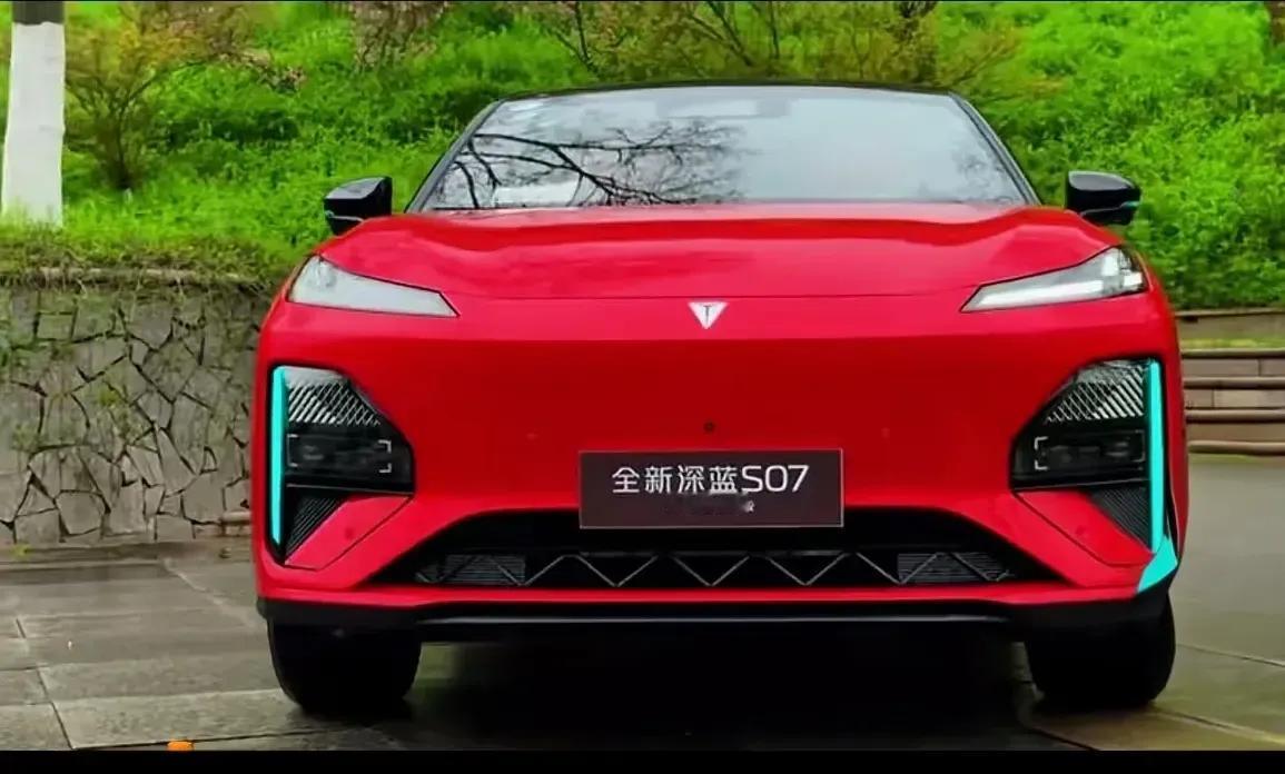 纯电中型超豪华、超续航、激光版S07在北京车展如愿以偿爆单！2026北京车