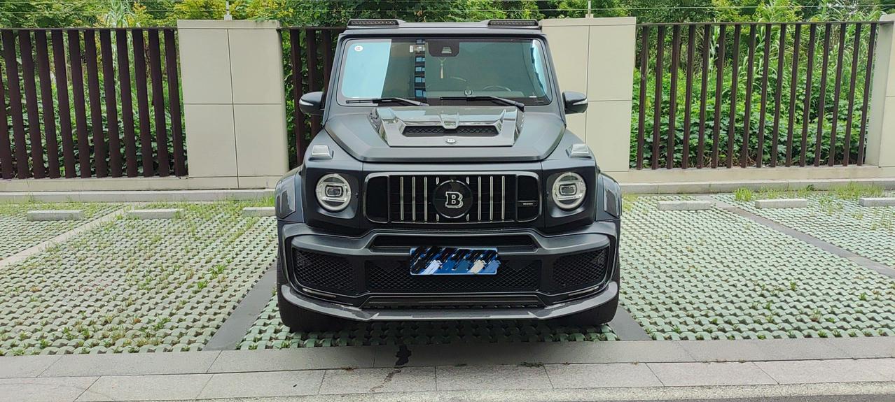 花118万买二手车，能忍受天窗漏水吗？前两天帮粉丝验了一台奔驰G350，21年