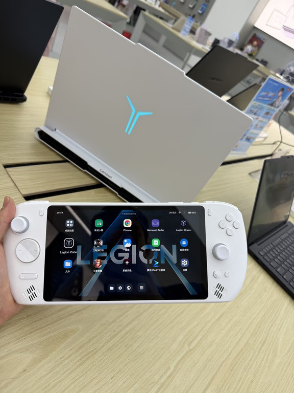 拯救者C700｜游戏党梦中情掌机🎮
