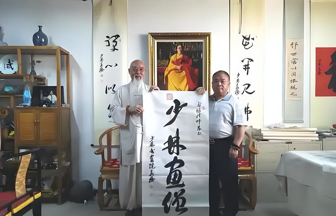 释永信“全家”“失联”！ 少林寺前任方丈释永信“出事”，这几个字足以让整个网