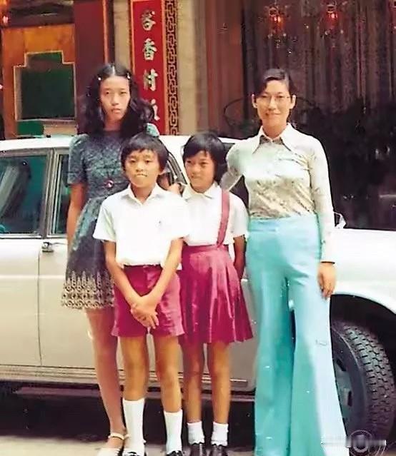 1957年广州冬夜，凌宝儿蜷缩在阁楼角落。楼下传来砸门声，红卫兵吼着“打倒反动学