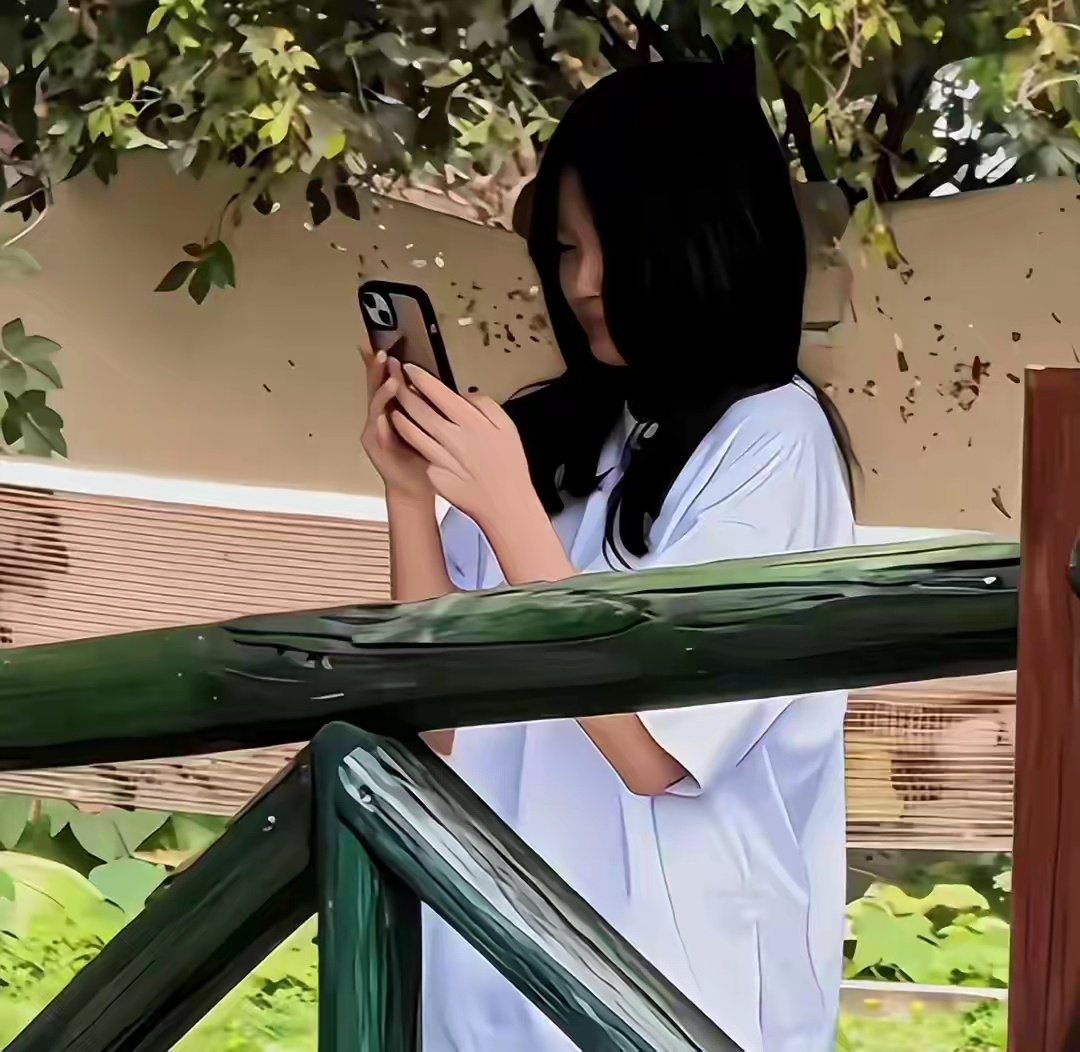 汪小菲中秋带女儿游玩，小玥儿正脸曝光，眉眼不像S，下巴神似​