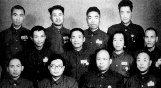 1971年秋，组织派人来，同铁道部军管负责人苏静中将谈话，问：“你与XX的关系怎