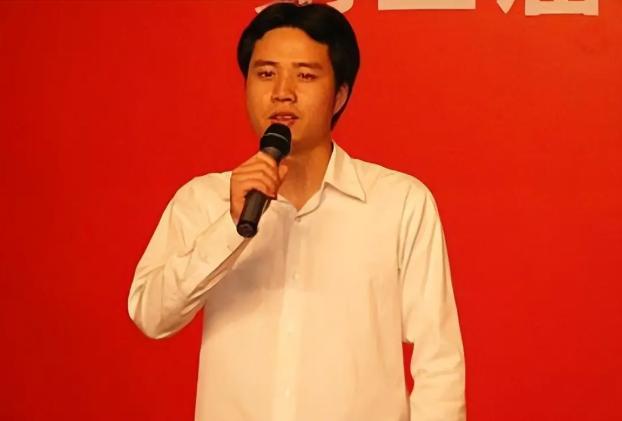 初中毕业当网吧网管，随手做出hao123，1190万人民币卖给百度，1190万人