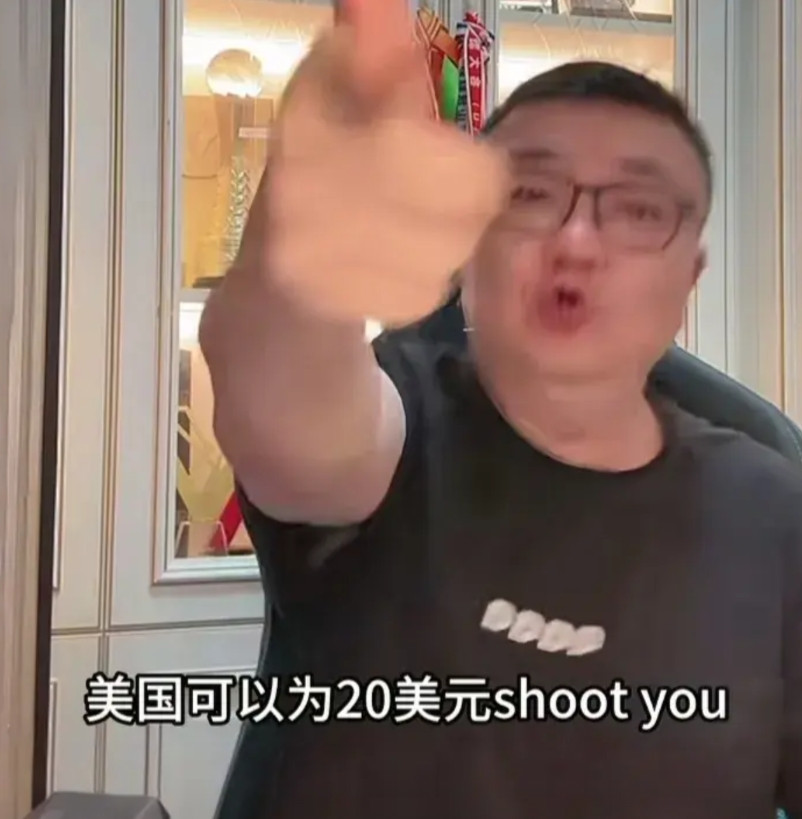 奥斯卡为什么不愿离开上海海港，董路一句话揭示原因。上海海港功勋外援奥斯卡因年薪