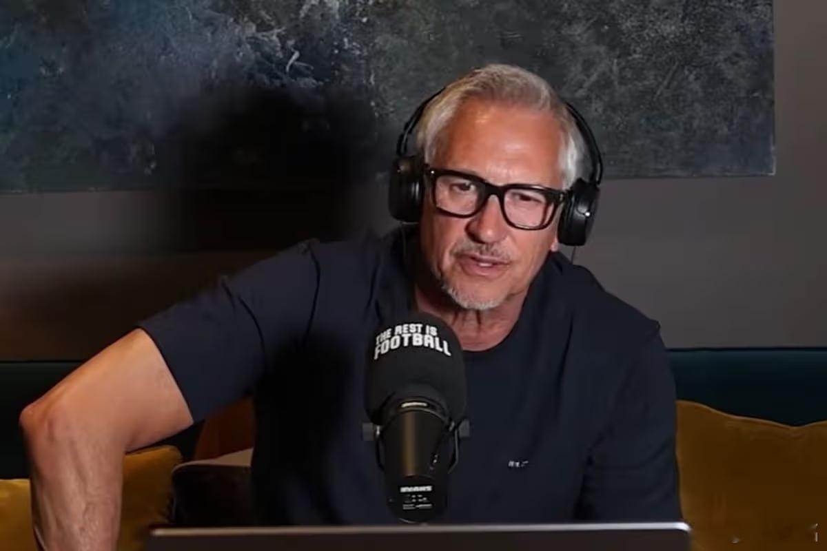 利物浦著名主持人莱因克尔在直播节目中说，如果阿隆索下赛季出现在利物浦帅位，他不