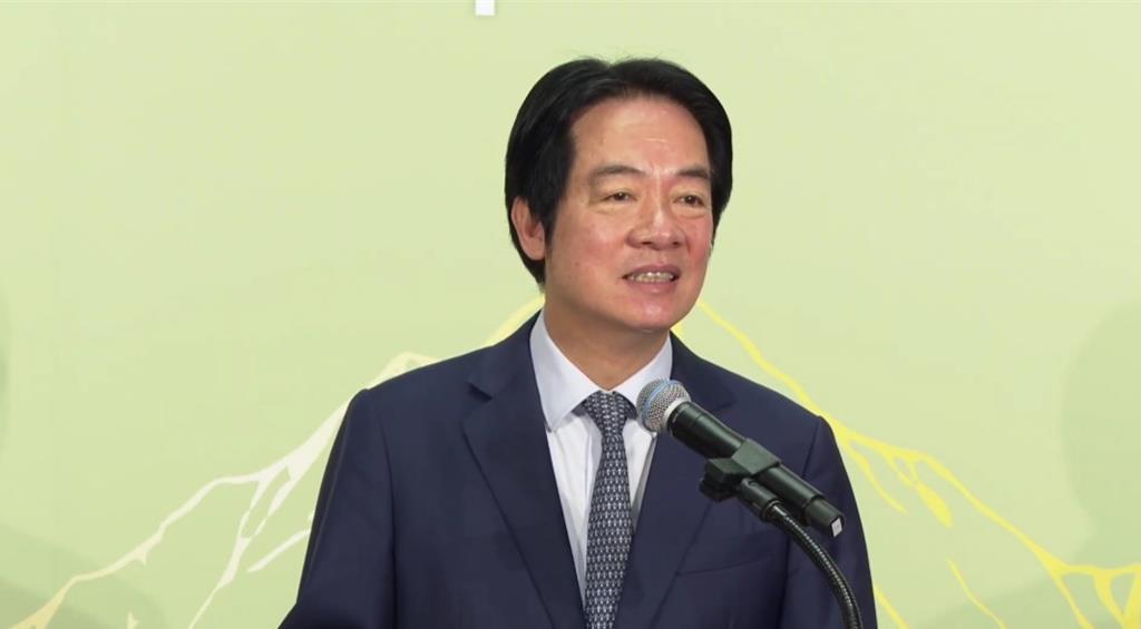 针对赖清德称“愿意以‘对等尊严’方式与大陆对话”，台湾中时新闻网今日发文评论道：
