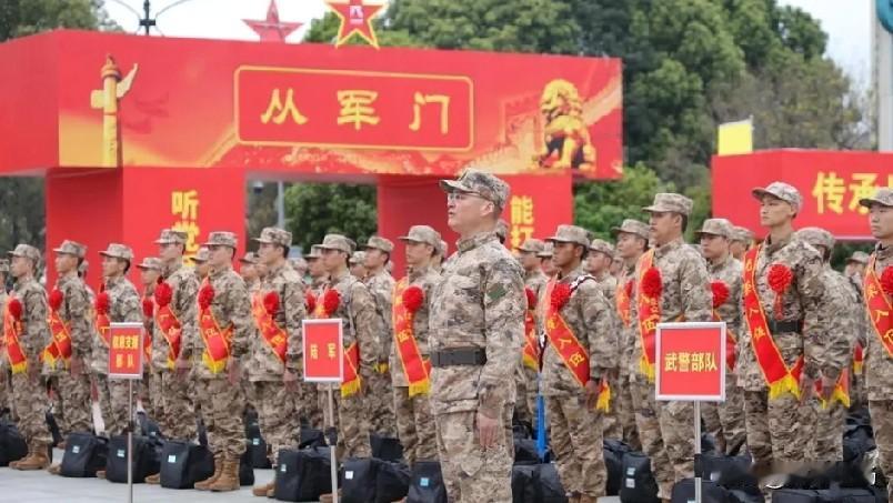 国防部硬核新政！18岁男性必须兵役登记，家长别慌：不是征兵，只是报个到